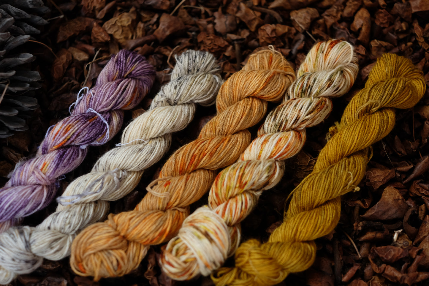 Christmas Eve Cast On Mini Skeins Set!